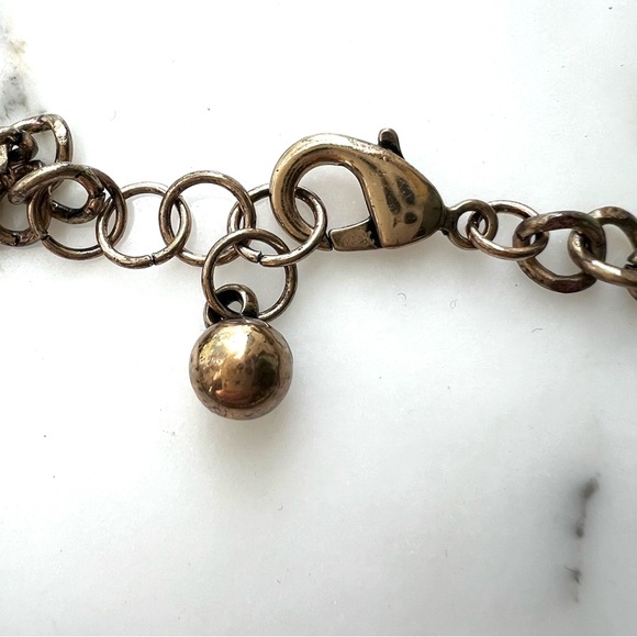 BOLD TURQUOISE STATEMENT COSTUME NECKLACE - Picture 9 of 9